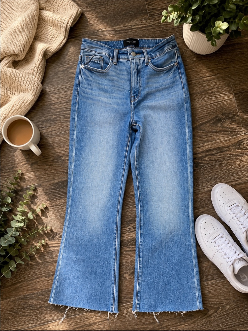 Buckle Black shaping and smoothing Blue High-Rise Bootcut Flare Jeans  Raw Hem